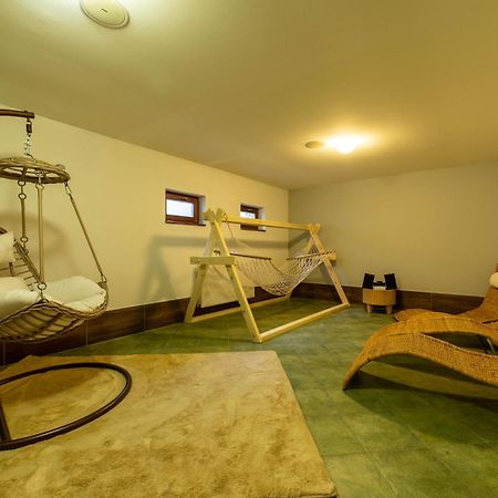 Hotel Liptov Holiday *** Liptovský Trnovec Esterno foto